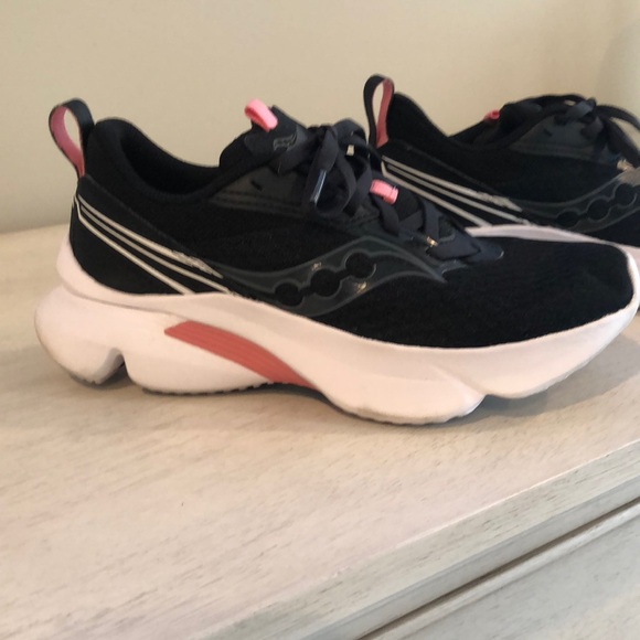 Saucony Black and White Athletic Sneakers with Pink Accents - Picture 2 of 7